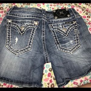 Like New Miss Me Jean Shorts